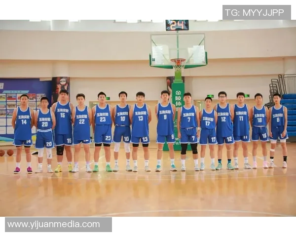 上海篮球队耐力表现创新高引发热议全联盟关注球队训练新策略